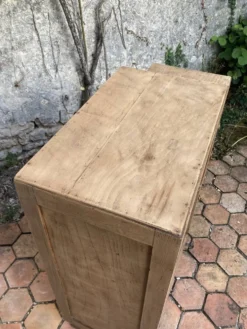 Buffet asymétrique ancien