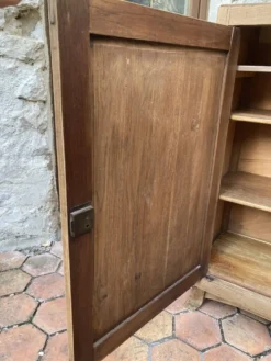 Buffet asymétrique ancien