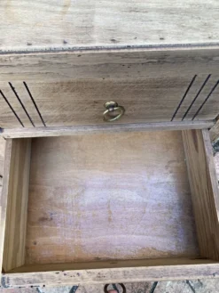 Buffet asymétrique ancien
