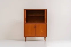 Buffet avec portes tambour par Heinrich Riestenpatt