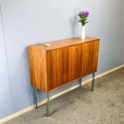 Buffet bar, petit buffet, teck, années 1960