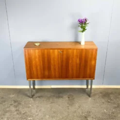Buffet bar, petit buffet, teck, années 1960
