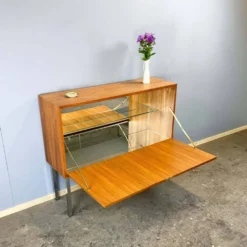 Buffet bar, petit buffet, teck, années 1960
