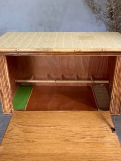 Buffet bar vintage en rotin