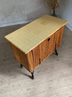 Buffet bar vintage en rotin