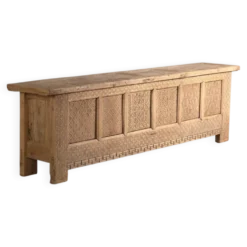 Buffet bas ancien sculpté en bois de sapin – Gansu, vers 1900