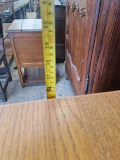 Buffet bas en chêne