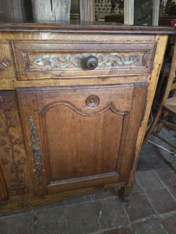 Buffet bas en chêne