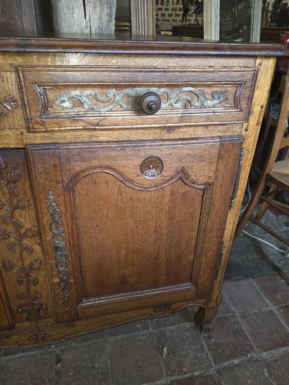 Buffet bas en chêne