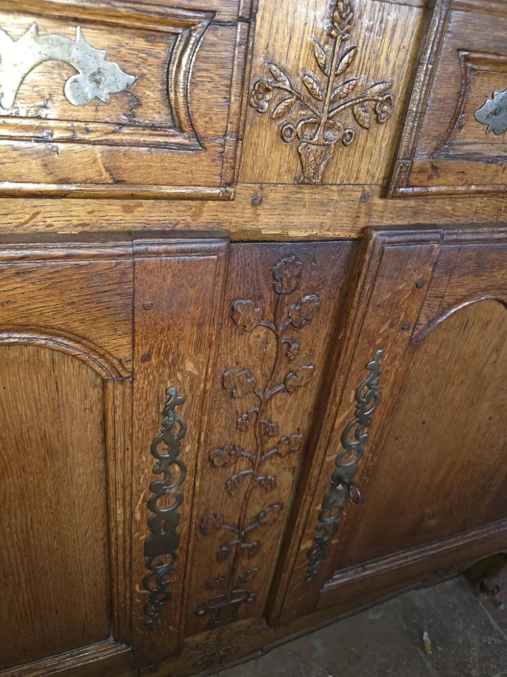 Buffet bas en chêne