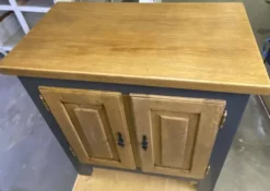 Buffet bas en chêne massif relooké – Style Campagne Chic / Moderne