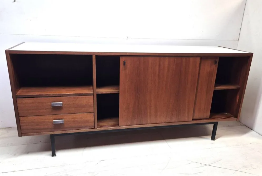 Buffet Bas 1950/60, Provenance Cité Universitaire Jean Zay à Antony