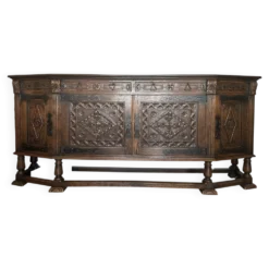 Buffet basque en chêne massif sculpté