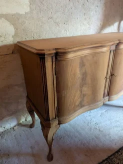 Buffet bas style chippendale