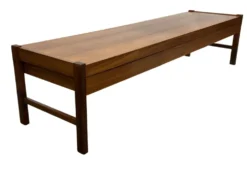 Buffet bas vintage avec tiroirs design en placage de noyer des années 70