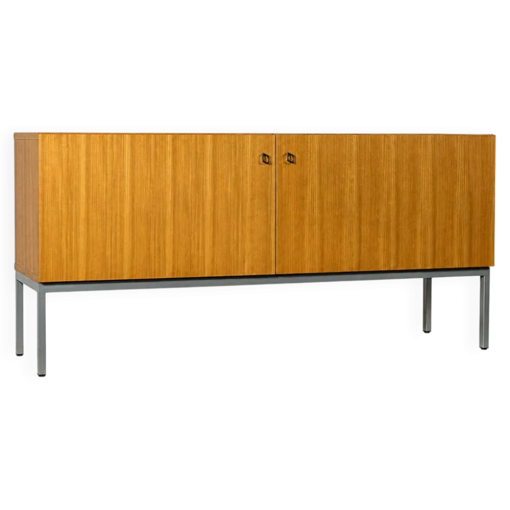 Buffet bas vintage des années 1970 avec base en métal