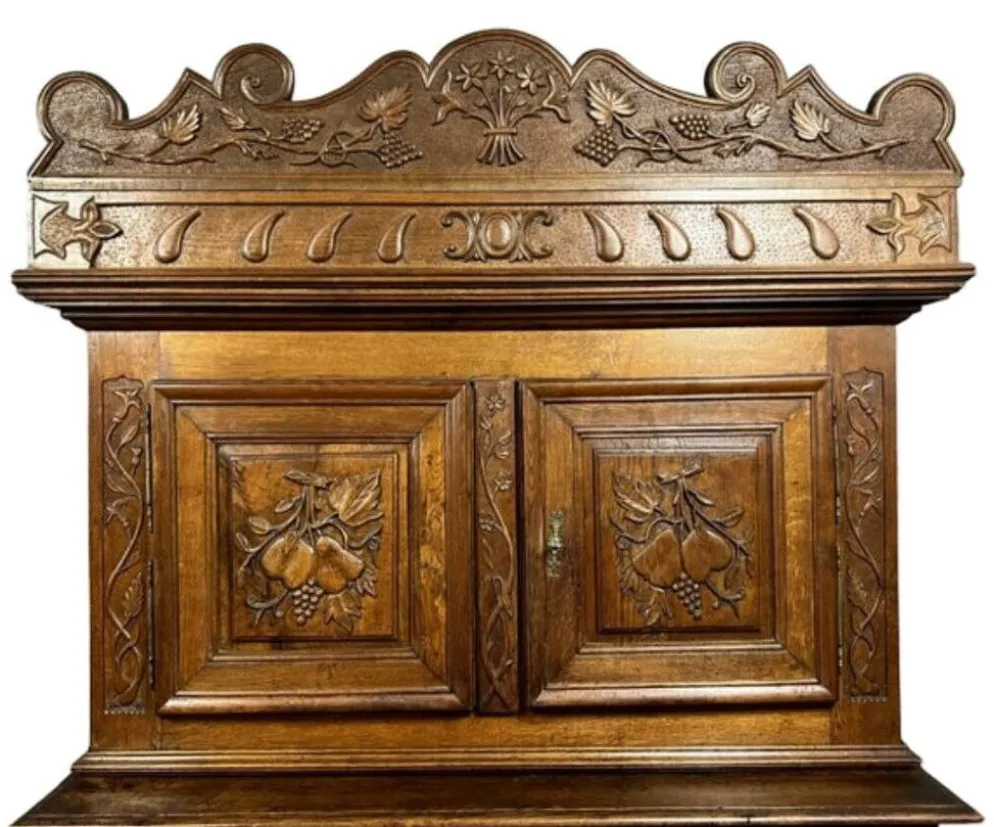 buffet cabinet Montbéliard a 4 volets style Renaissance en chêne