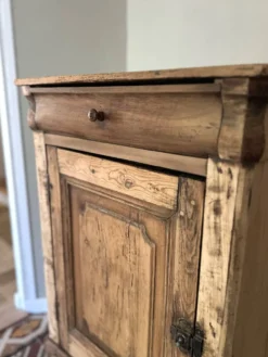 Buffet Confiturier en bois brut