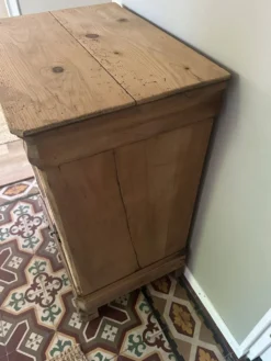 Buffet Confiturier en bois brut