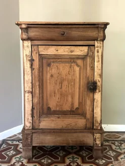 Buffet Confiturier en bois brut