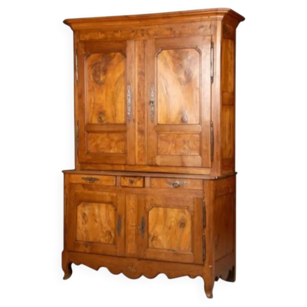 Buffet 2 corps Louis XV époque XIXe travail Provençale
