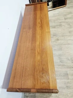 Buffet danois moderne Dyrlund Dania en teck, années 1980