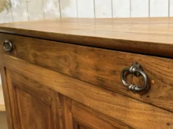 Buffet début XXème en châtaignier