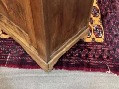 Buffet début XXème en châtaignier