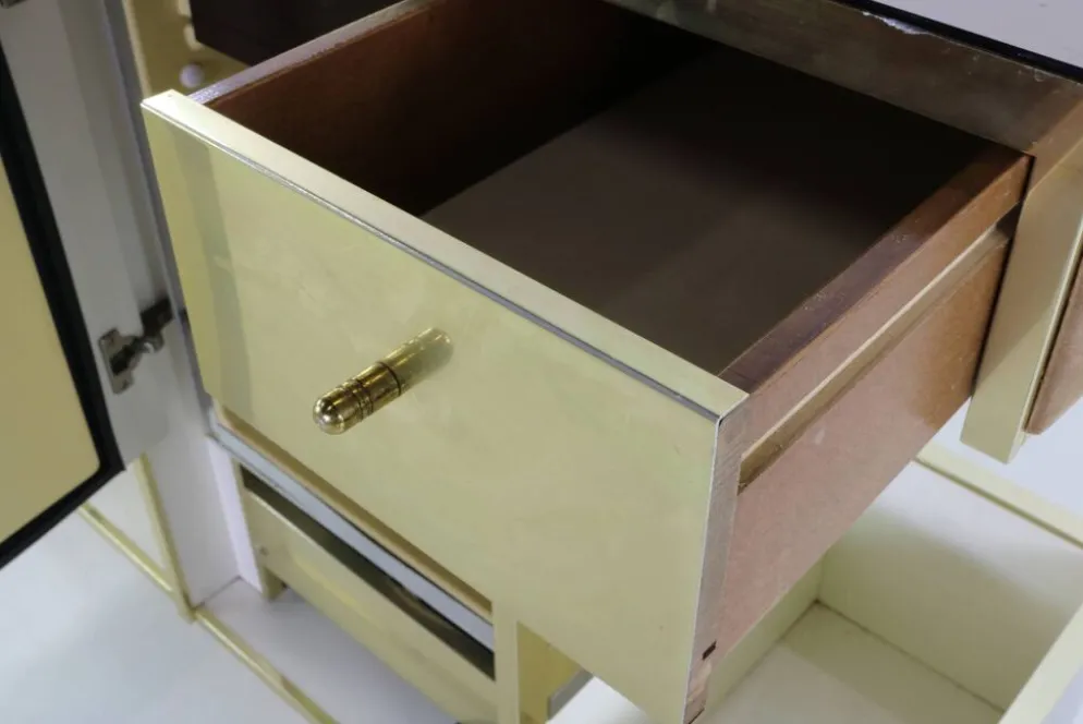 Buffet de bar design des années 70 par Harvey Guzzini pour Stilglass Donati