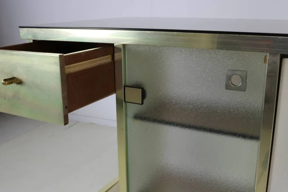 Buffet de bar design des années 70 par Harvey Guzzini pour Stilglass Donati