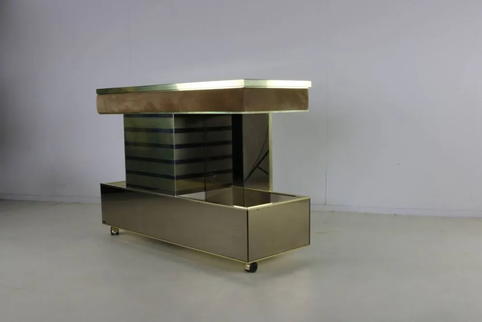 Buffet de bar design des années 70 par Harvey Guzzini pour Stilglass Donati