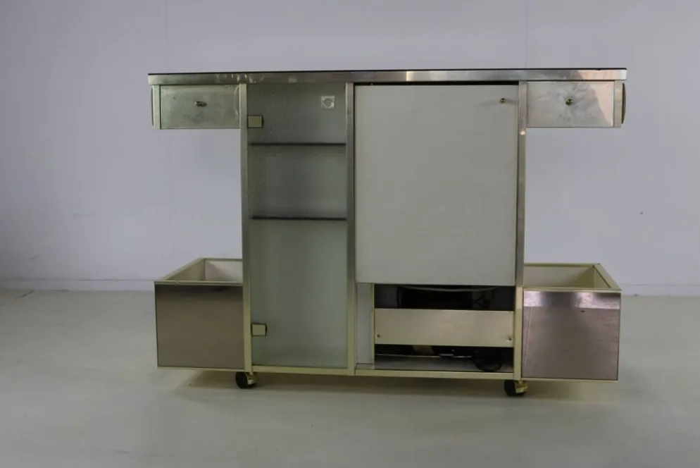 Buffet de bar design des années 70 par Harvey Guzzini pour Stilglass Donati