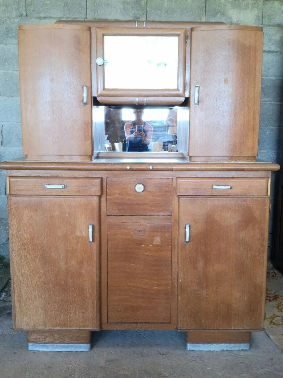 Buffet de cuisine 2 corps Art Déco années 40 – Verre gravé Cerf