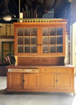 Buffet de cuisine en bois peint