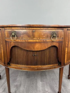 Buffet demi-lune, style Louis XVI, XIXe siècle