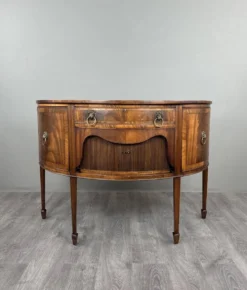 Buffet demi-lune, style Louis XVI, XIXe siècle