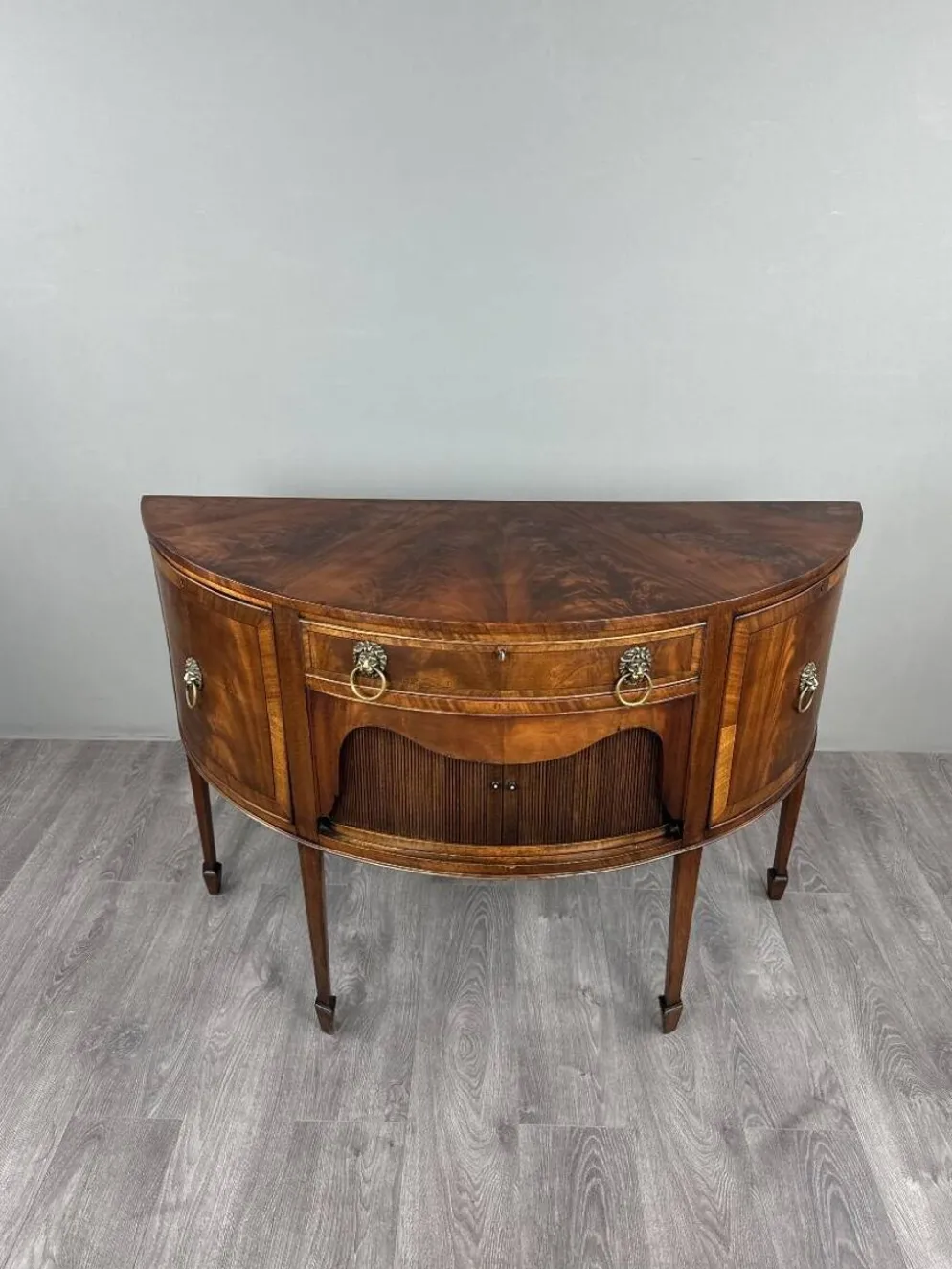 Buffet demi-lune, style Louis XVI, XIXe siècle