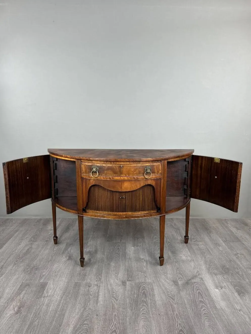 Buffet demi-lune, style Louis XVI, XIXe siècle