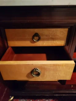 Buffet d'enfilade style Louis XVI avec plateau en marbre