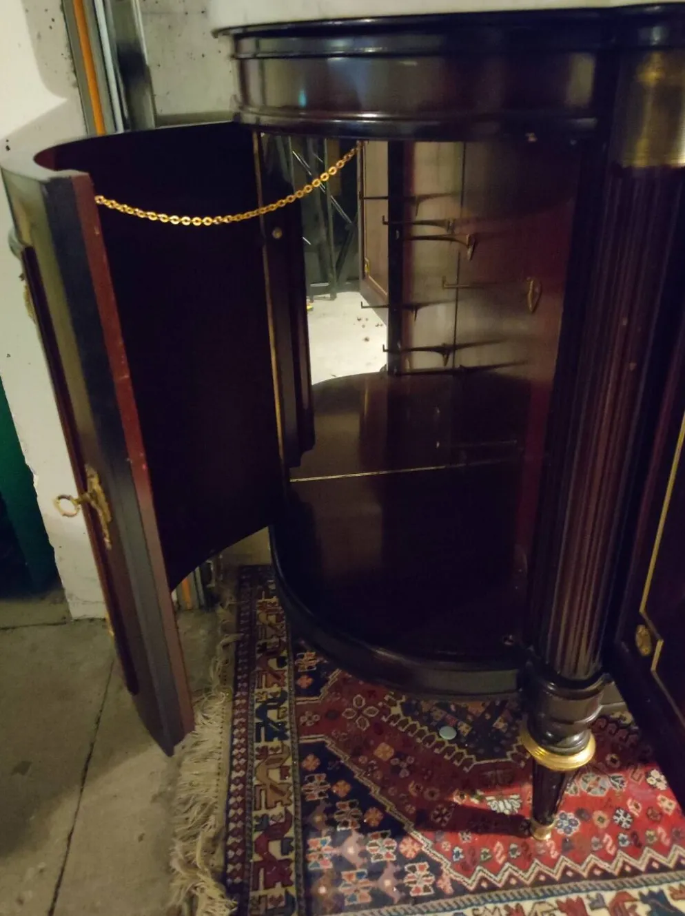 Buffet d'enfilade style Louis XVI avec plateau en marbre