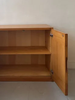 Buffet design en bois orme & pin collection Savoie, Maison Regain 1970