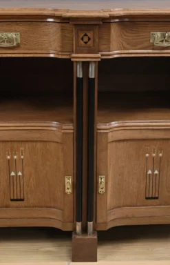 Buffet desserte en chêne dans le style Gustave Serrurier-Bovy, art déco – 1930