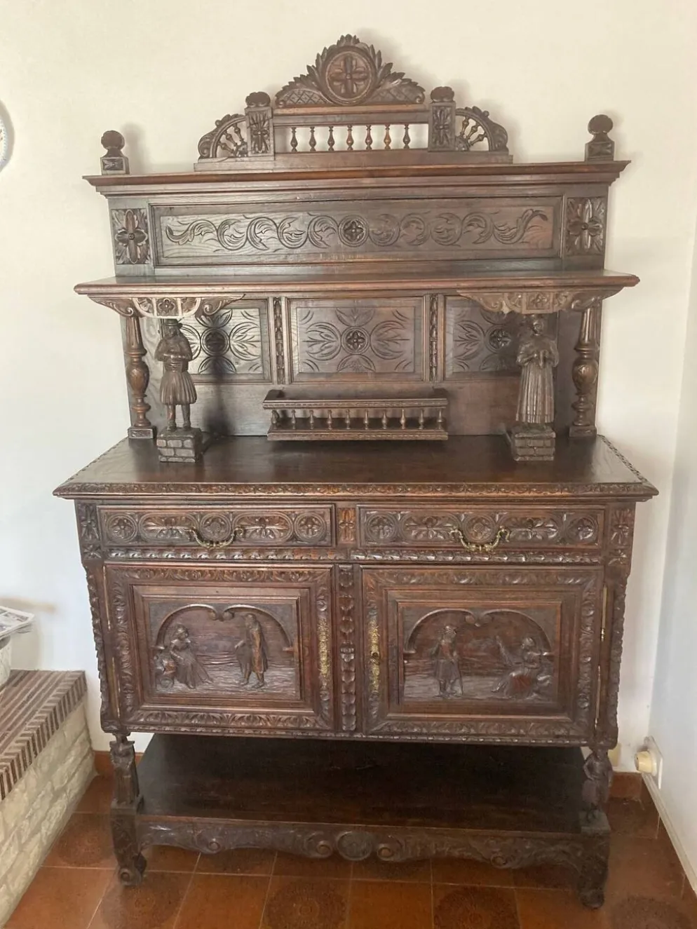 Buffet - Desserte - Meuble Artisanal Breton en chêne massif sculpté