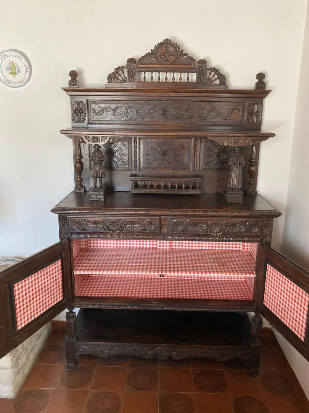 Buffet - Desserte - Meuble Artisanal Breton en chêne massif sculpté