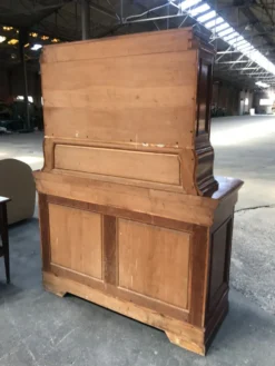 Buffet deux corps anglais en acajou