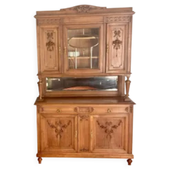 Buffet deux corps de style Louis XVI en chêne sculpté avec miroir – Né