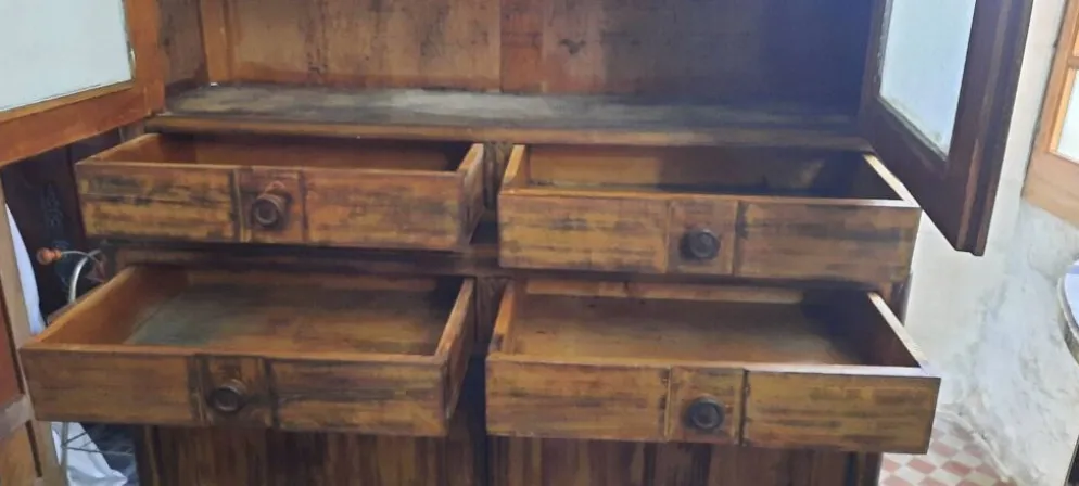 Buffet deux corps vintage