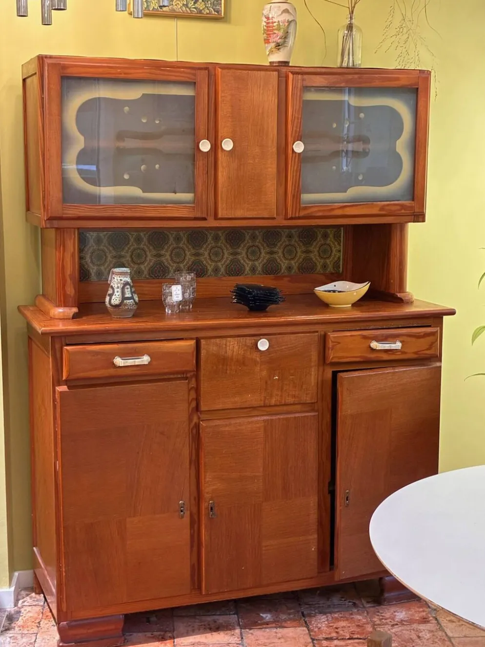 Buffet Double Corps Vintage Art Déco / Populaire en Bois Blond