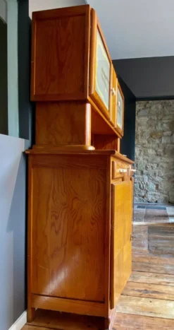 Buffet Double Corps Vintage Art Déco / Populaire en Bois Blond