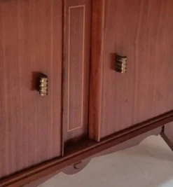 Buffet du milieu du siècle